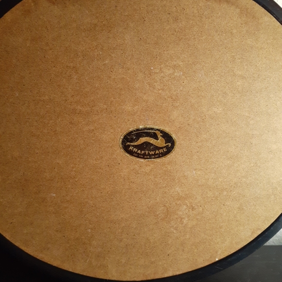 GORGEOUS Kraftware Leather Strapped 14"x16" Oval Tray. - Picture 4 of 5